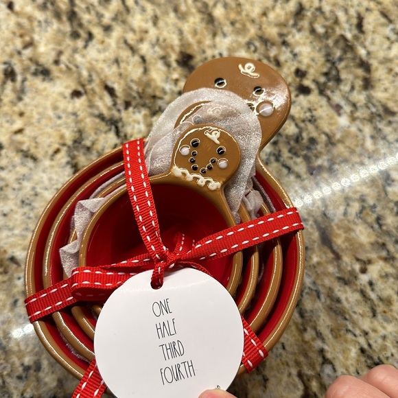 Rae Dunn measuring cups - Picture 2 of 2